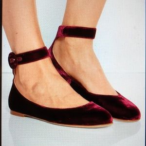 Gianvitto Rossi Velvet Ankle-Strap Ballet Flats
